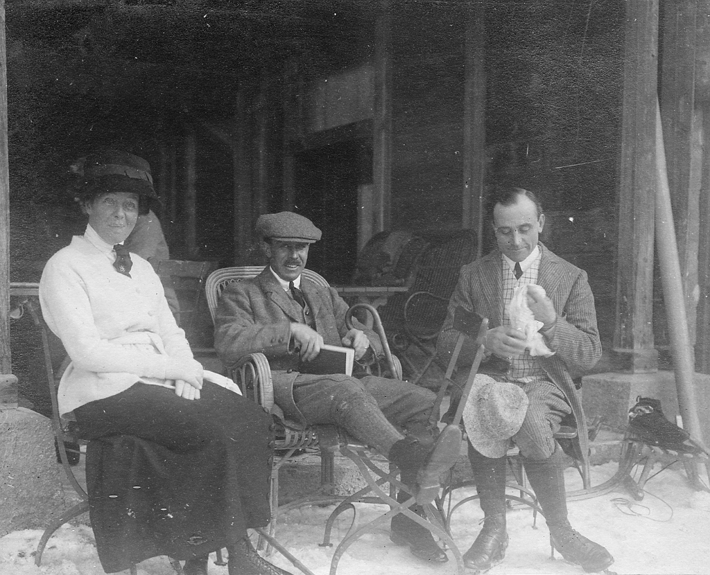 19120000c MICHAEL E.T.D. VLASTO WINTER SPORTS SWITZERLAND 07 All unknown.jpg